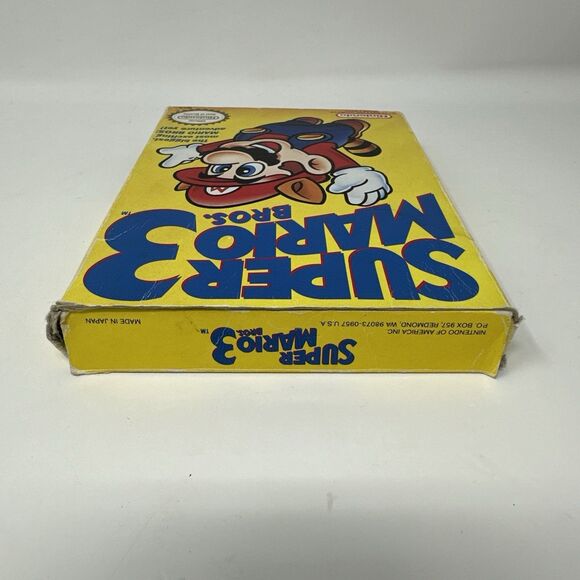 Super Mario Bros 3 Nintendo NES Complete in Box CIB Cartridge Manual Box - Picture 3 of 15